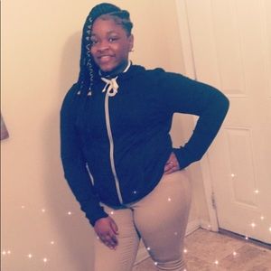 Meet your Posher, Sanaa